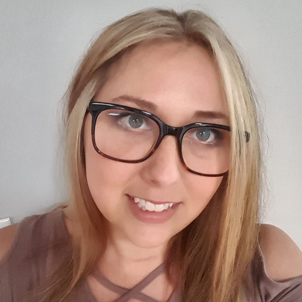 Meet your Posher, Courtney